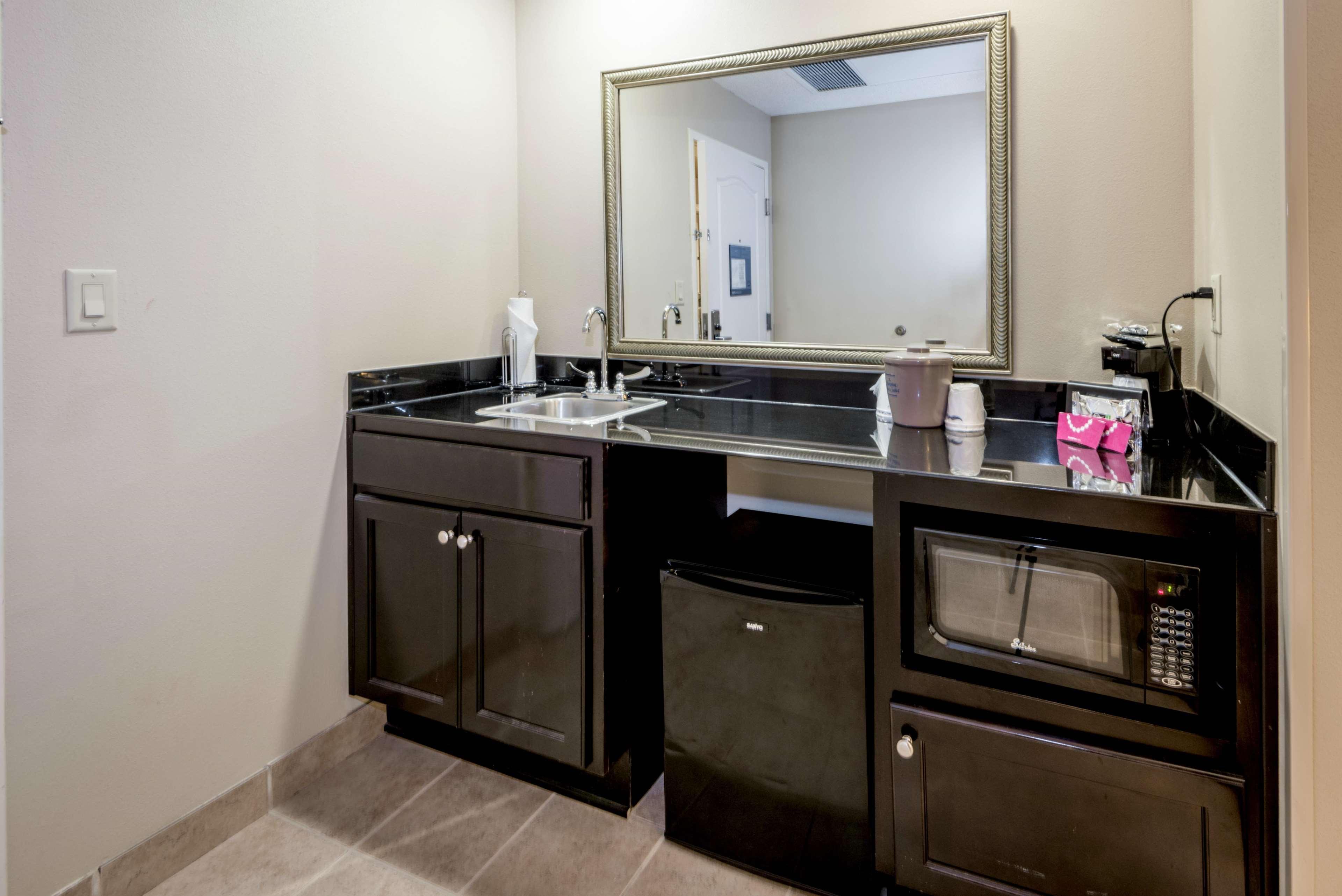 Hampton Inn & Suites Montgomery-Downtown Экстерьер фото