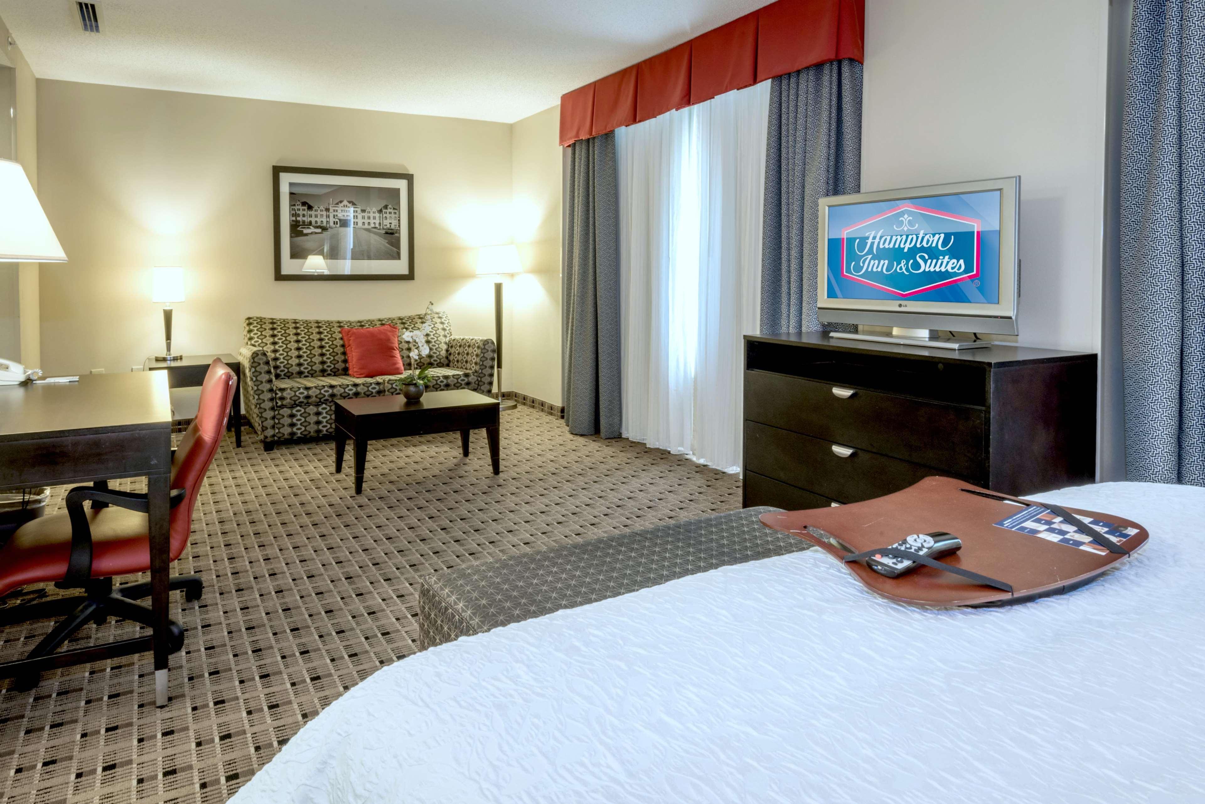 Hampton Inn & Suites Montgomery-Downtown Экстерьер фото
