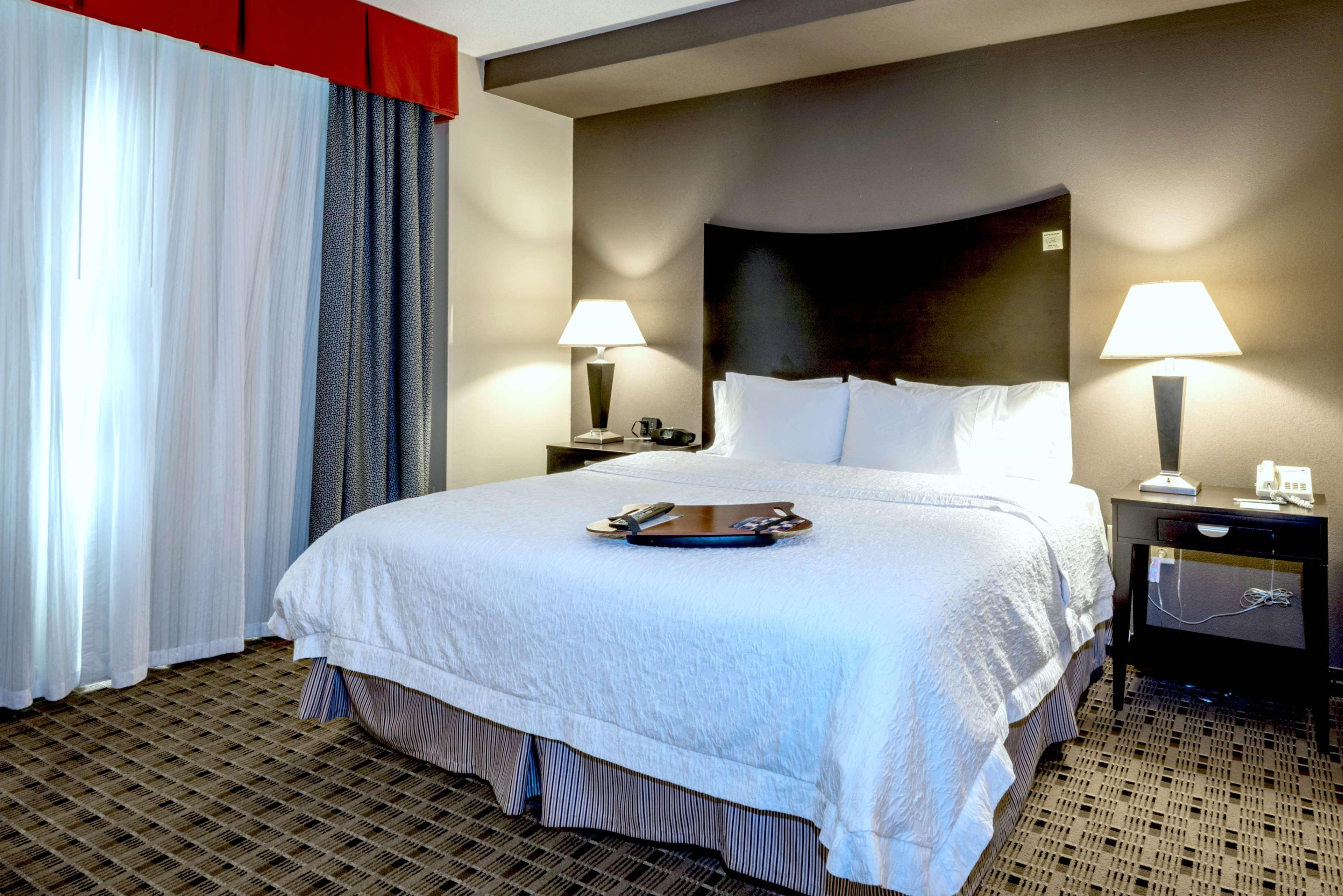 Hampton Inn & Suites Montgomery-Downtown Экстерьер фото