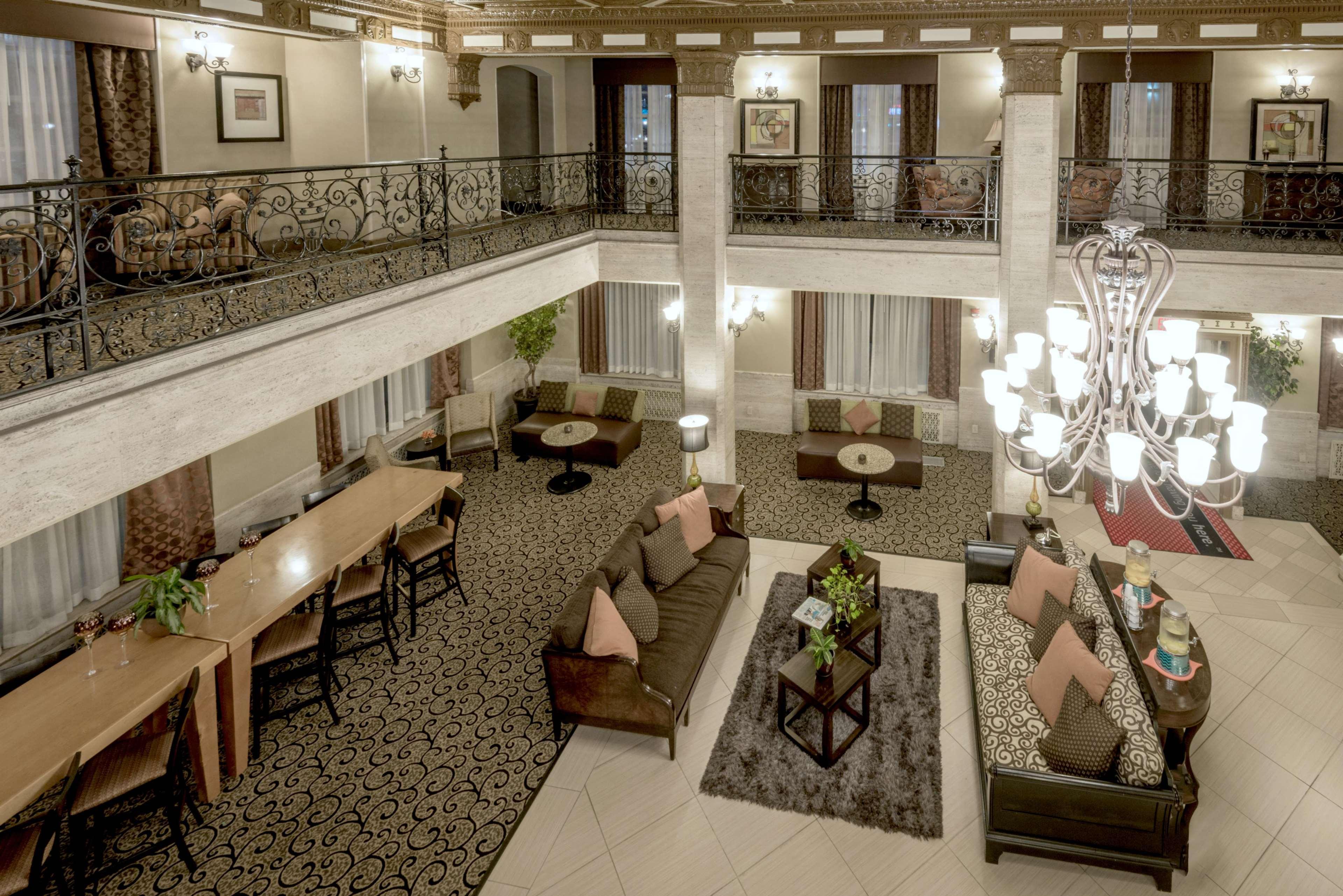 Hampton Inn & Suites Montgomery-Downtown Экстерьер фото
