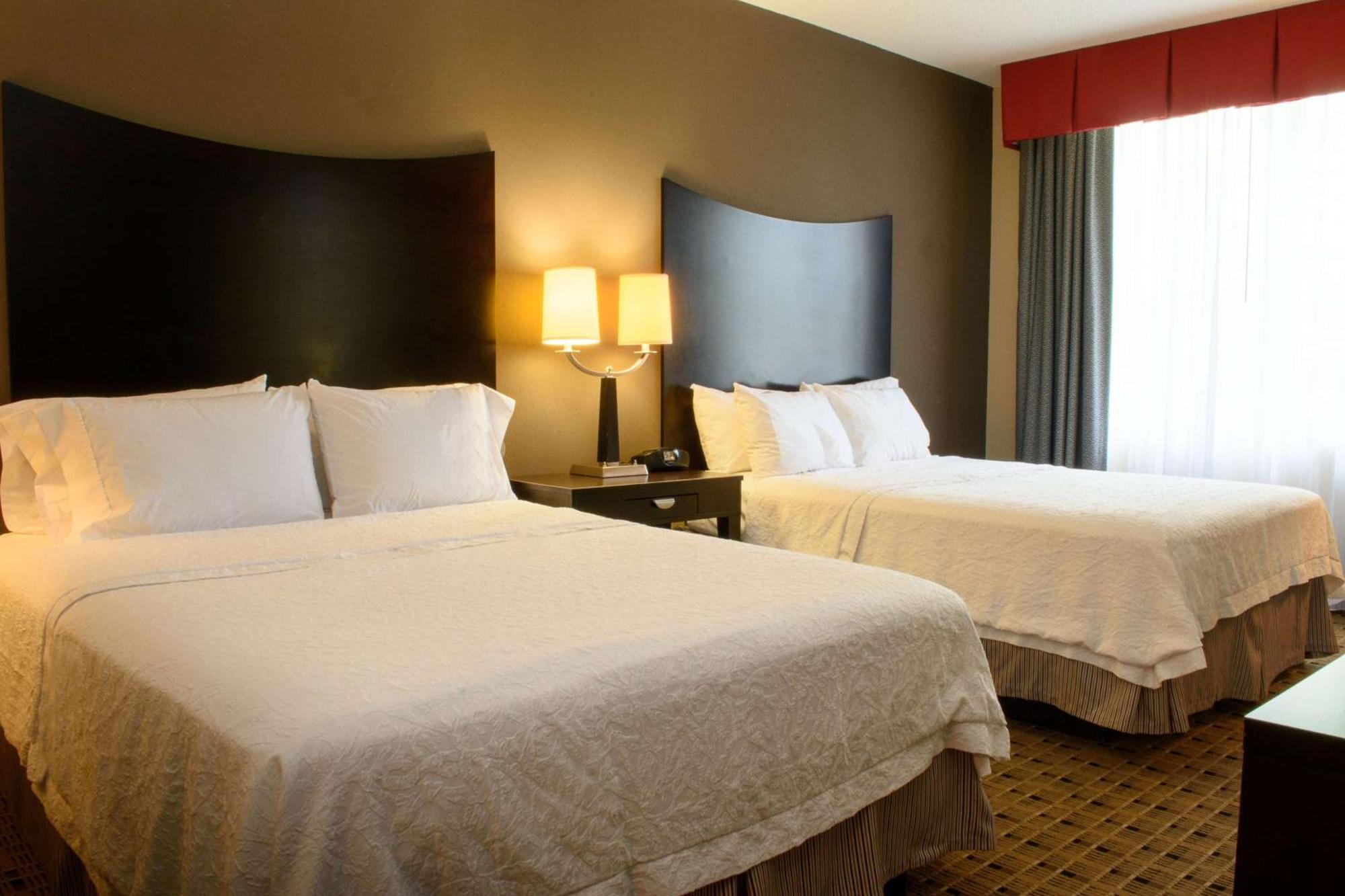 Hampton Inn & Suites Montgomery-Downtown Экстерьер фото