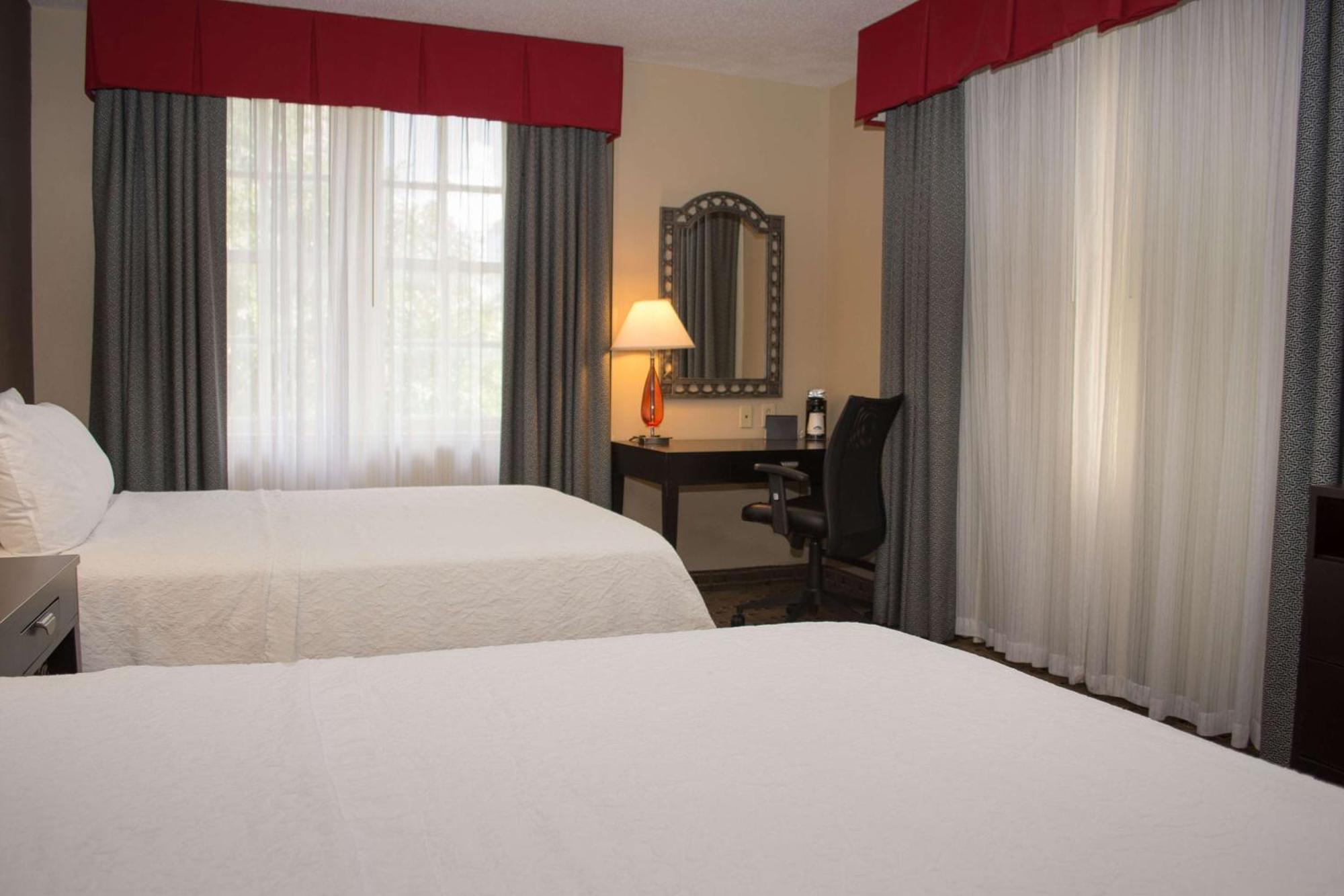 Hampton Inn & Suites Montgomery-Downtown Экстерьер фото