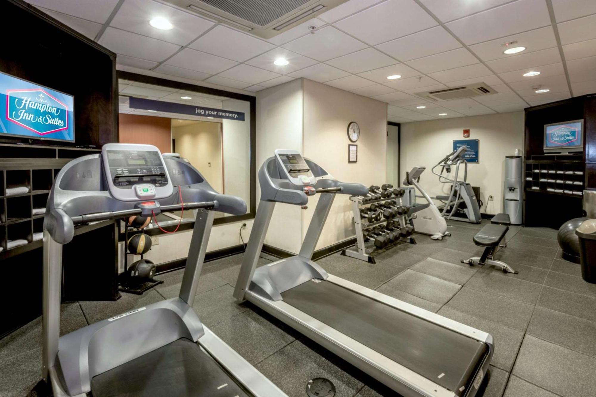 Hampton Inn & Suites Montgomery-Downtown Экстерьер фото