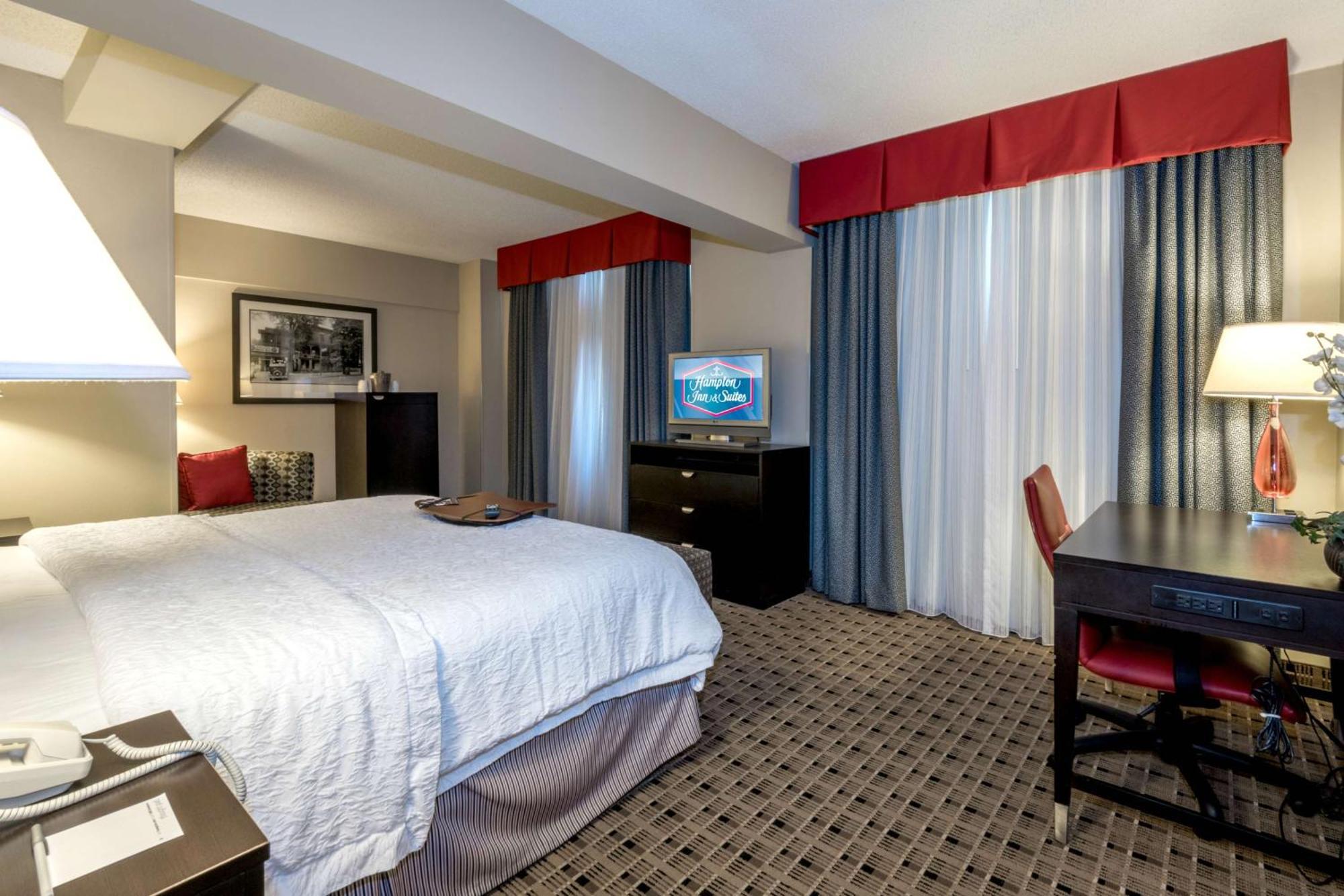 Hampton Inn & Suites Montgomery-Downtown Экстерьер фото